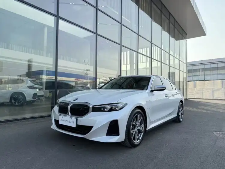 BMW i3 2024 eDrive 35 L