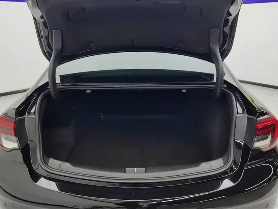 بيوك ريجال 2022 552T إصدار ذكي