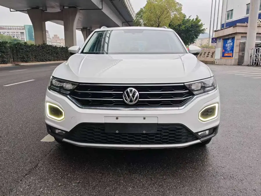 T-ROC 2020 Model 230 TSI DSG Two-Wheel Drive Fashion Edition