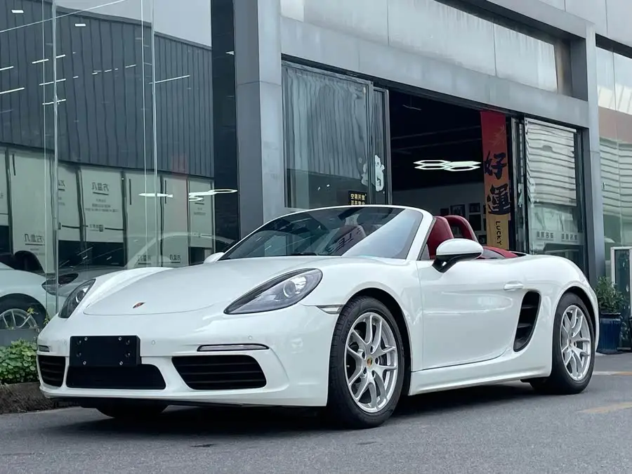 Porsche 718 2022 Model Boxster 2.0T