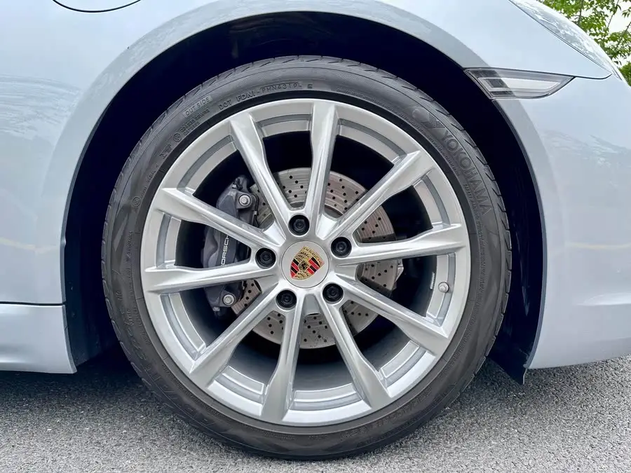 Porsche 718 2020 Model Boxster 2.0T