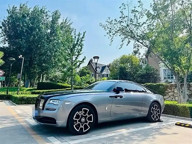 Phantom 2018 6.6T Black Badge