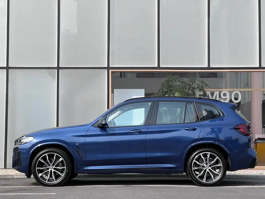 BMW X3 2023 xDrive30i Leading M Night Package