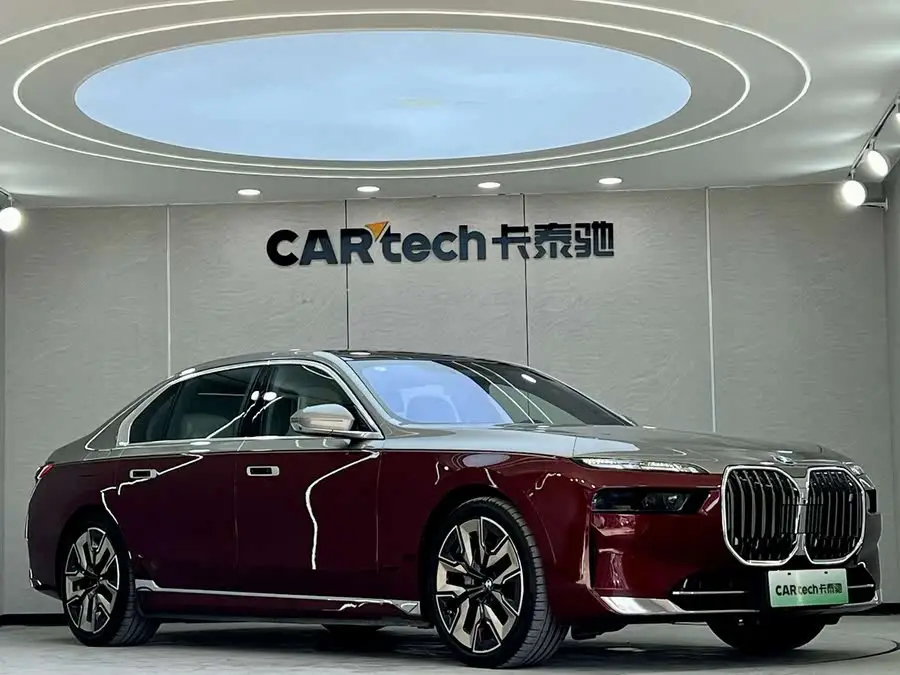 BMW i7 2023 xDrive60L Luxury Package