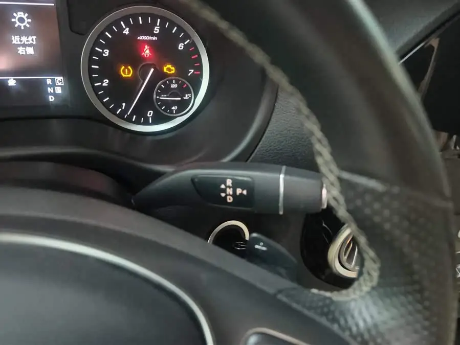 فيتو 2021 2.0T نسخة الأعمال 7 مقاعد