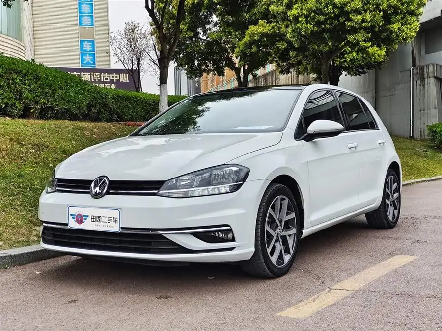 غولف 2020 إصدار الحب 280TSI DSG مريح