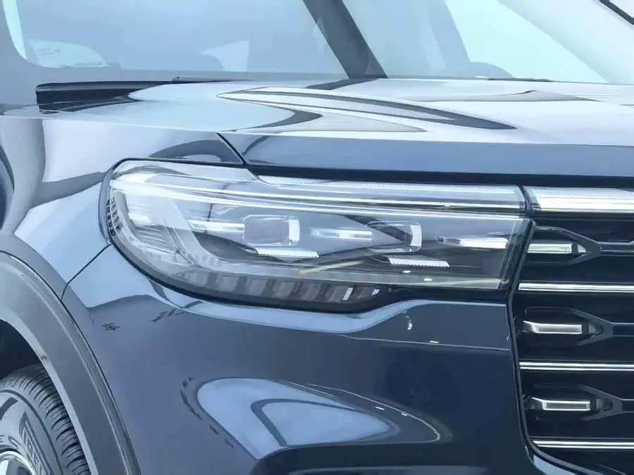 2024 إكسبلورر 2.3T EcoBoost دفع خلفي إصدار تريند 6 مقاعد