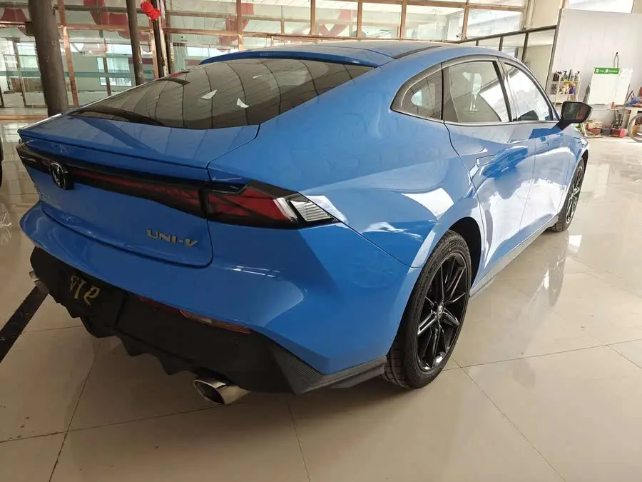 Changan UNI-V 2023 1.5T Premium