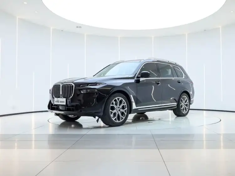 BMW X7 2023 xDrive40i Luxury Package