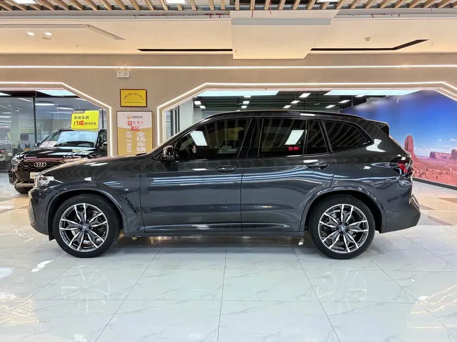 BMW X3 2022 xDrive30i Leading Model M Night Package
