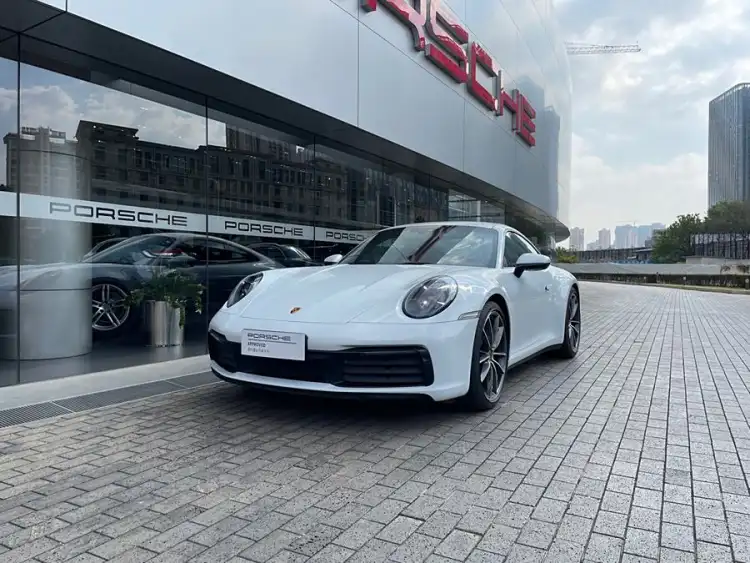 Porsche 911 2023 Carrera 4 3.0T