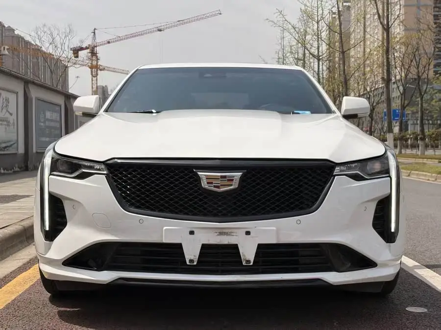 كاديلاك CT4 2023 28T الفاخرة