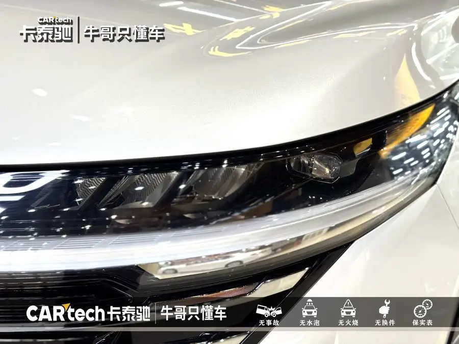 تانلو 2024 380VC-TURBO النسخة الذكية للدفع الرباعي 6 مقاعد