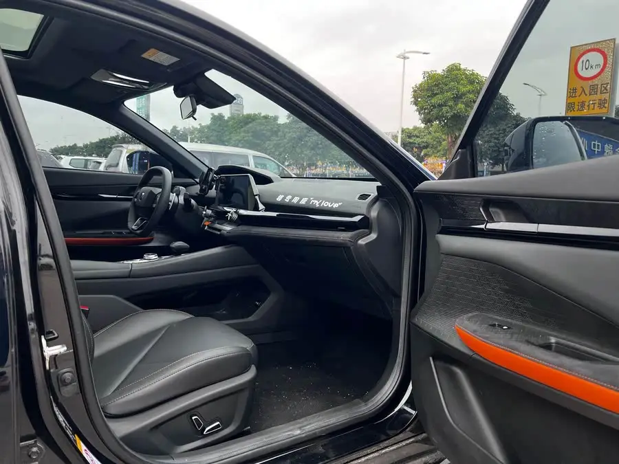 تشانغان UNI-V 2022 نسخة رياضية 1.5T