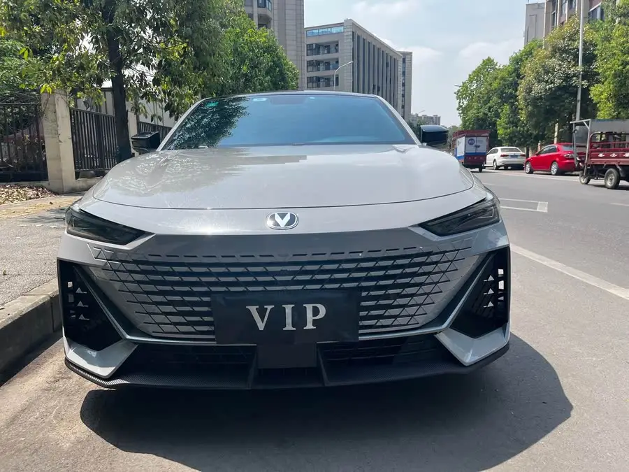 Changan UNI-V 2022 1.5T Sport Edition