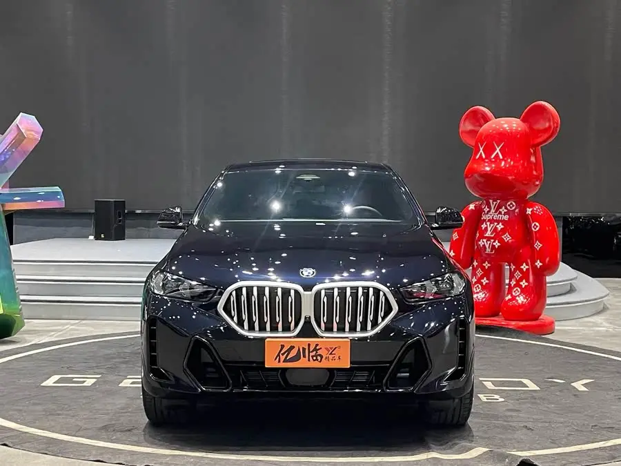 بي إم دبليو X6 2023 xDrive30i حزمة رياضية M