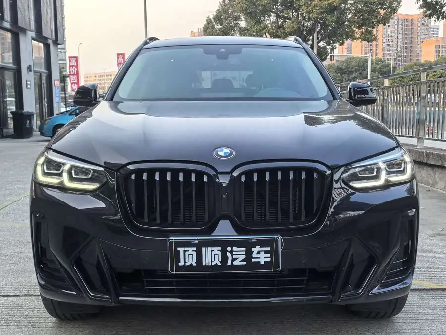 BMW X3 2023 xDrive30i Leading Model M Night Package