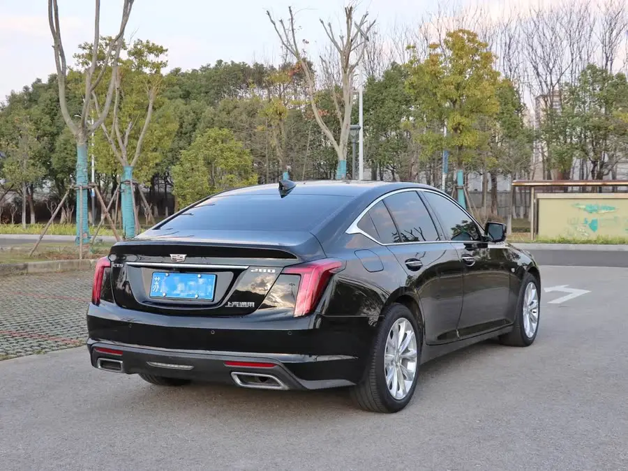 كاديلاك CT5 2022 28T الفاخرة