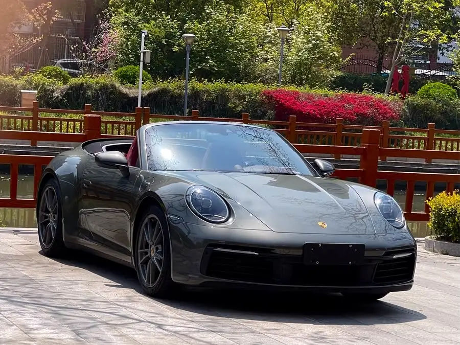 Porsche 911 2022 Carrera Cabriolet 3.0T