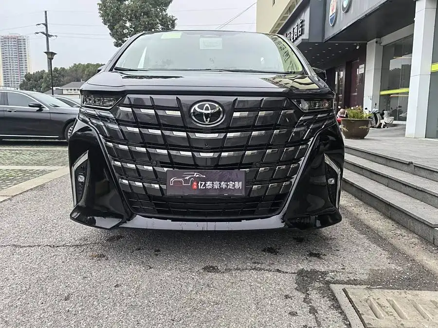 ألفارد 2024 طراز هايبرد 2.5 لتر النسخة المميزة