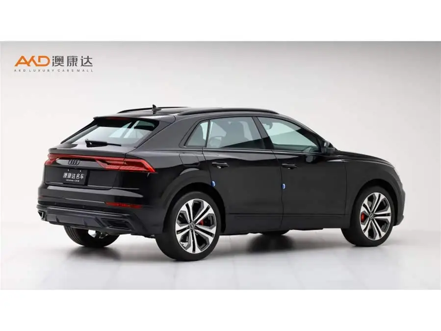 أودي Q8 2022 55 TFSI الرياضية