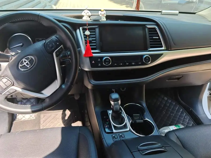 هايلاندر 2021 2.0T الدفع الرباعي الفاخر 7 مقاعد