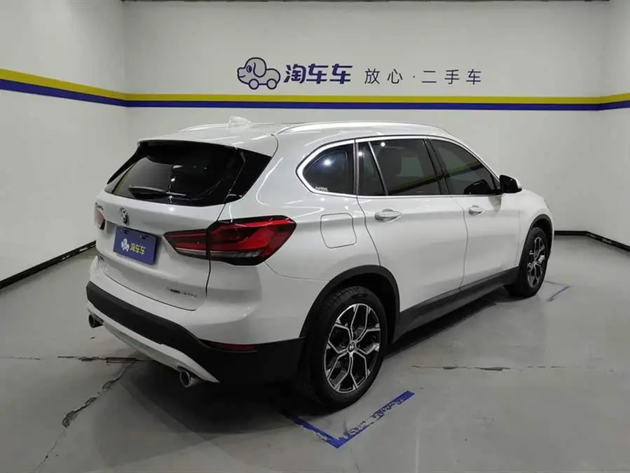 BMW X1 2021 sDrive25Li Leading Edition