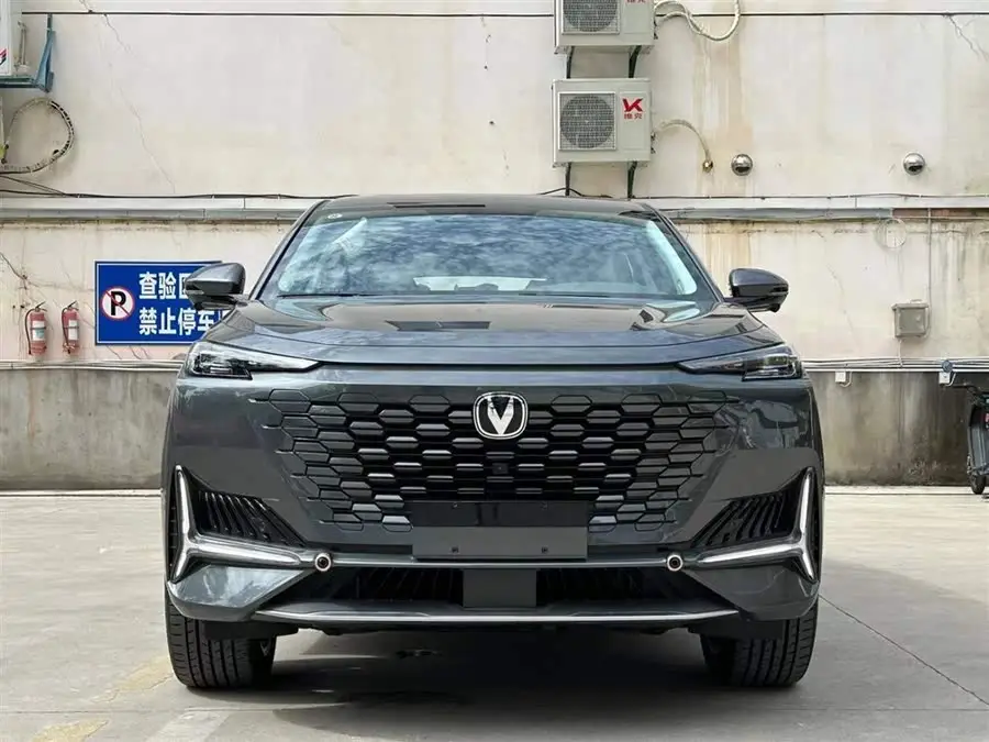 Changan UNI-K 2023 2.0T Two-Wheel Drive Enjoyment Edition