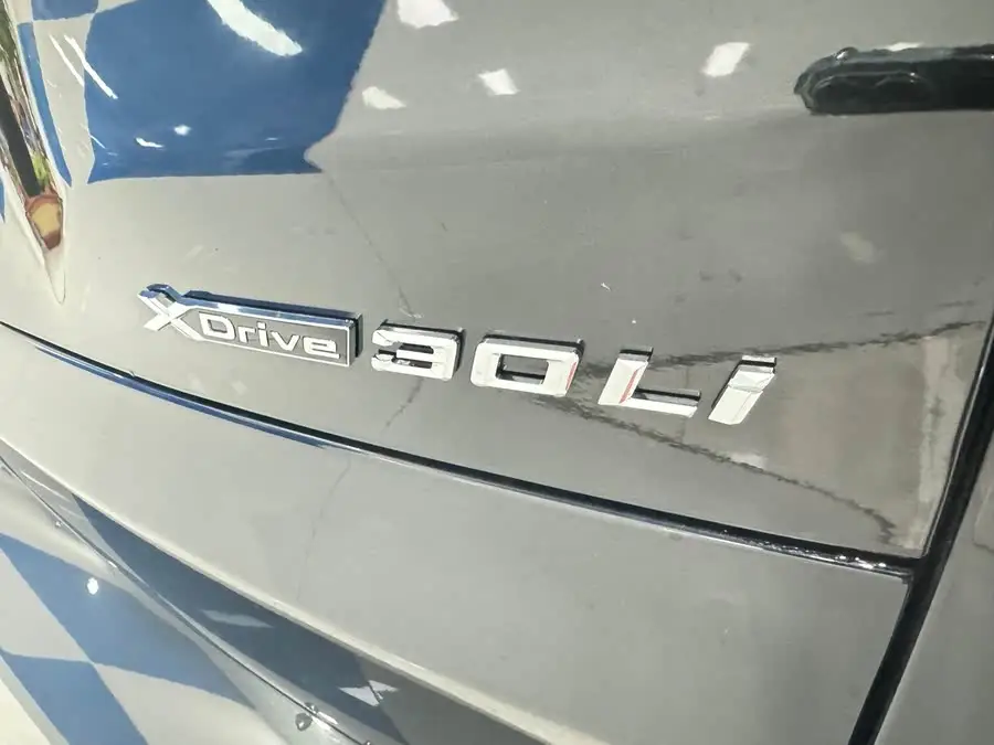 بي إم دبليو X5 2023 xDrive 30Li حزمة M الرياضية الفاخرة