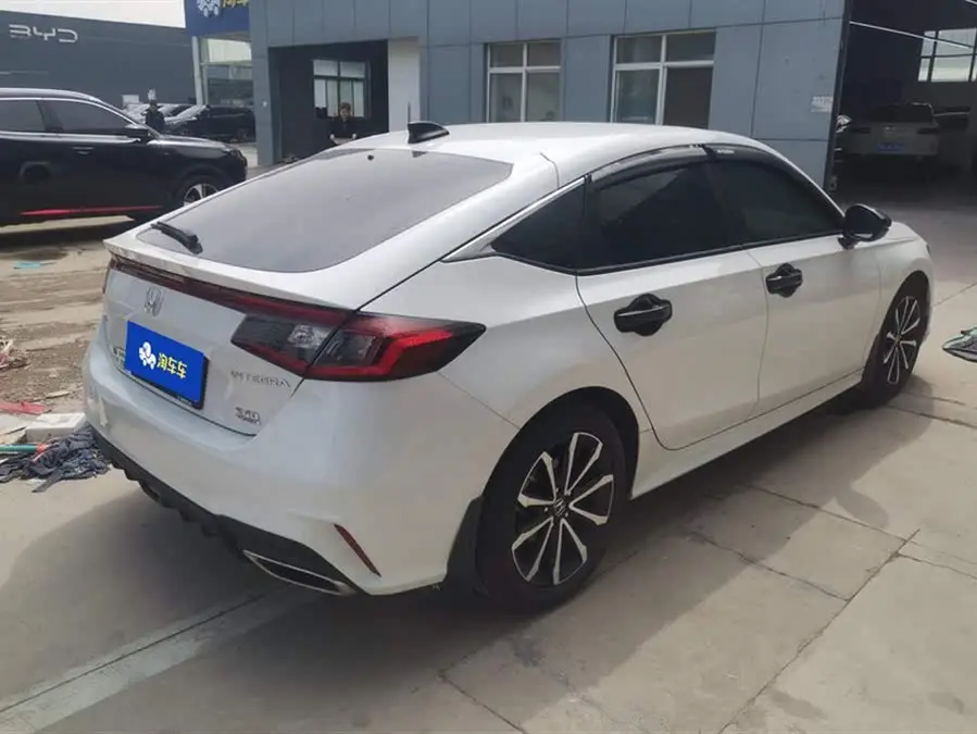 2023 Style HATCHBACK 240 TURBO CVT Leading Edition