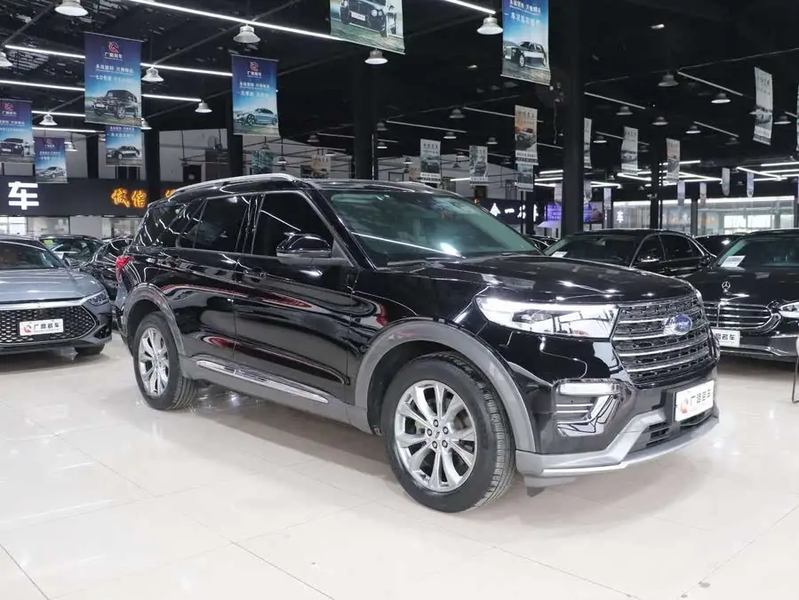 مستكشف 2020 إيكو بوست 285 نسخة الدفع الرباعي الفاخرة 6 مقاعد