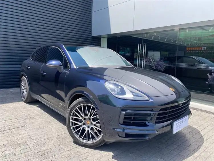 2022 Cayenne Cayenne Coupé 3.0T Platinum Edition