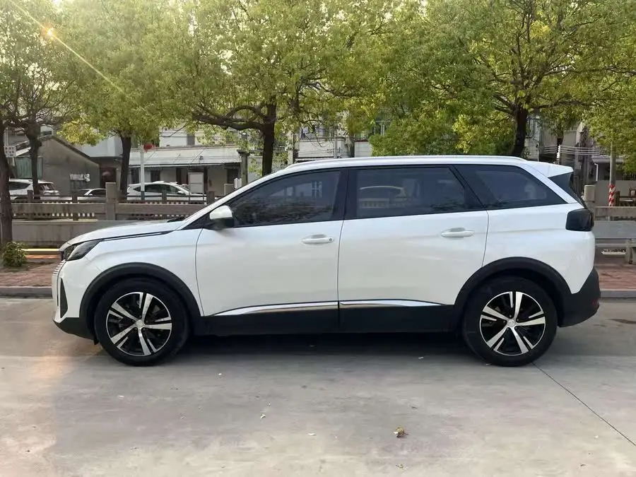 Peugeot 5008 2021 400THP 5-Seater Strength Edition