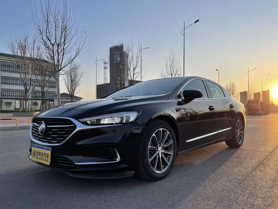 بويك لاكروس 2022 652T الفاخرة