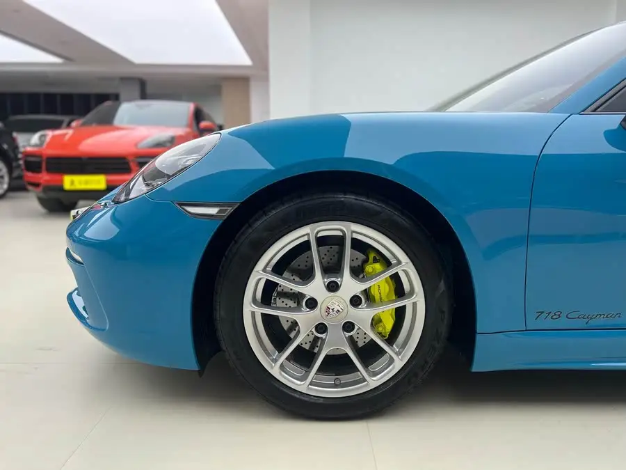 Porsche 718 2020 Cayman 2.0T