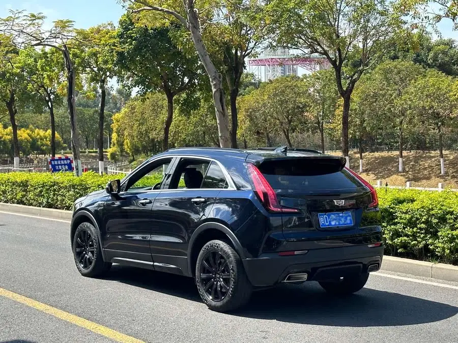 Cadillac XT4 2021 28T Luxury FWD