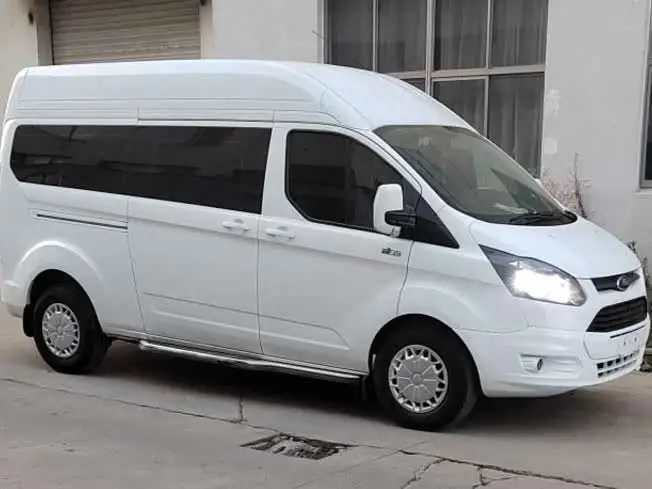 فوتون 2023 2.0T ديزل يدوي للنقل التجاري قاعدة العجلات القصيرة السقف المنخفض 7/8/9 مقاعد