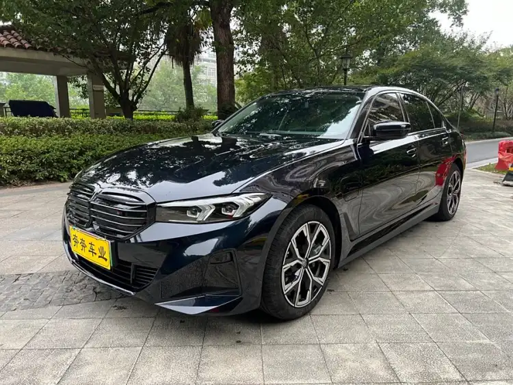 BMW i3 2024 eDrive 35 L