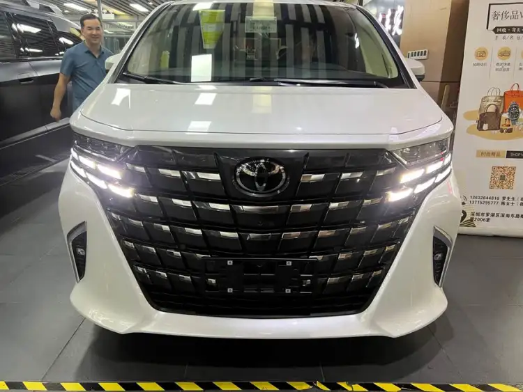 Alphard 2024 Hybrid 2.5L Premium Edition