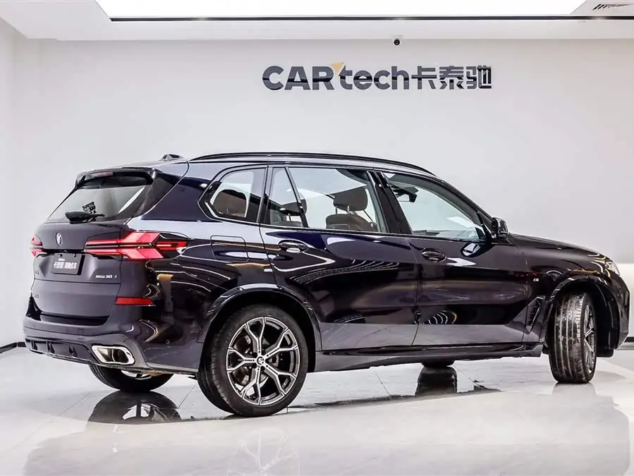 BMW X5 2023 xDrive 30Li M Sport Edition