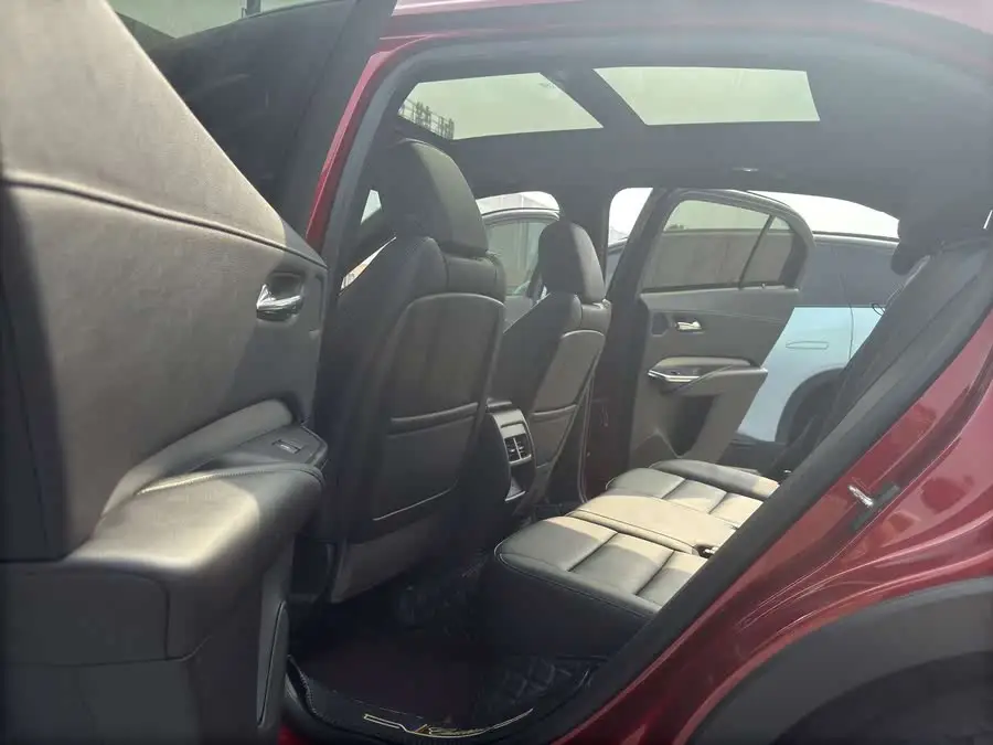 Cadillac XT4 2021 Model 28T FWD Premium