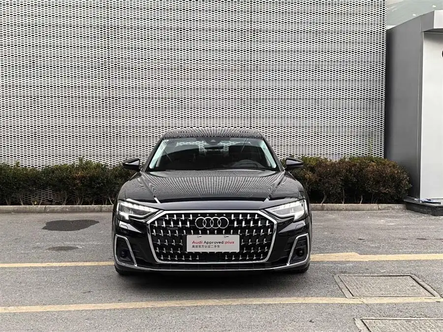 2023 Audi A8 A8L 55 TFSI quattro Flagship