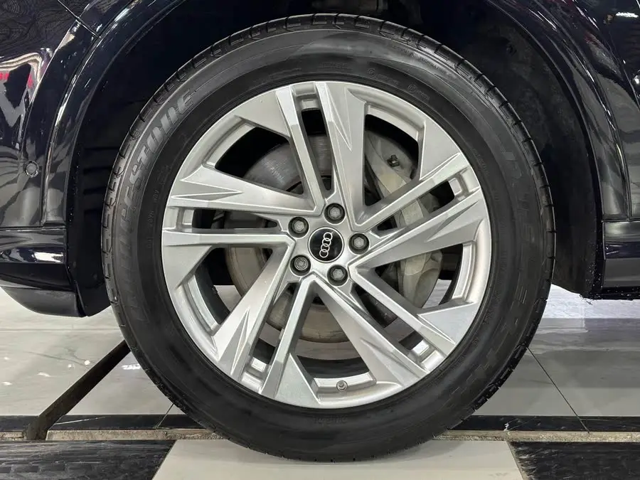 Audi Q7 2021 45 TFSI quattro S line Sport