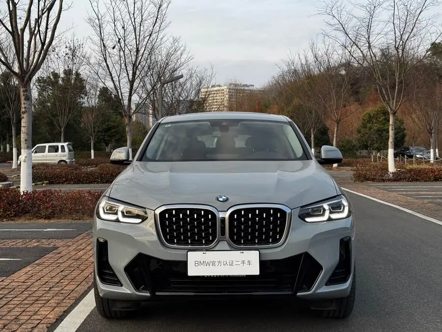 بي إم دبليو X4 2022 xDrive 30i M حزمة الرياضية