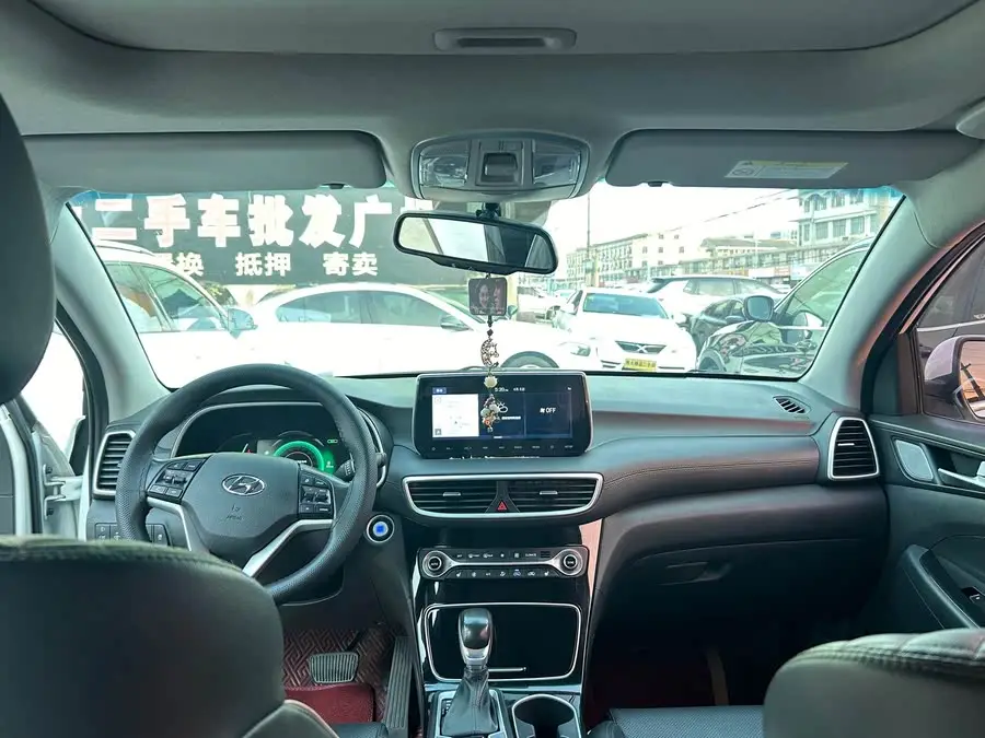 Tucson 2020 280TGDi Dual-Clutch Two-Wheel Drive Intelligent Connectivity Version National V