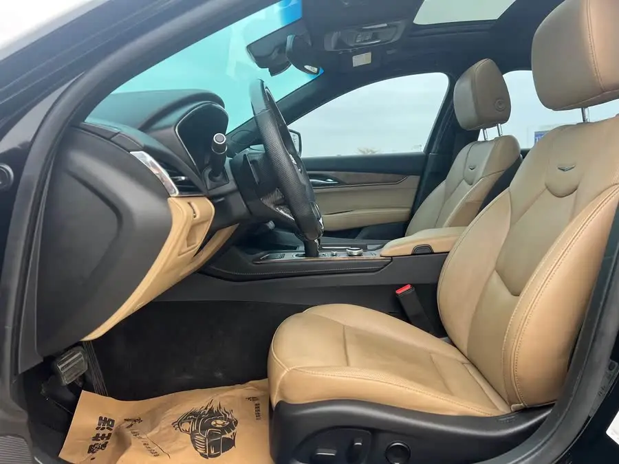 كاديلاك CT5 2022 28T بريميوم