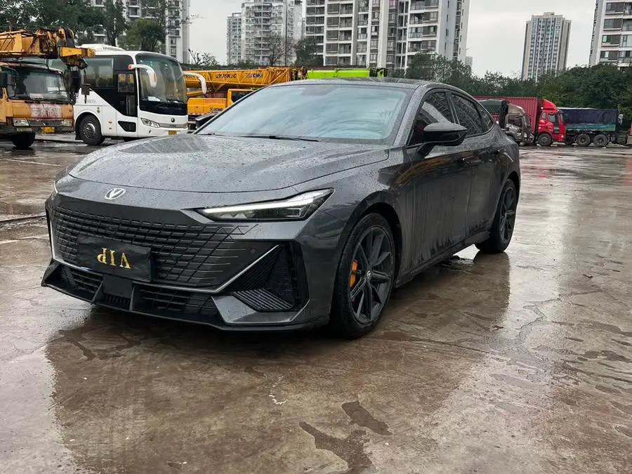 Changan UNI-V 2022 1.5T Premium