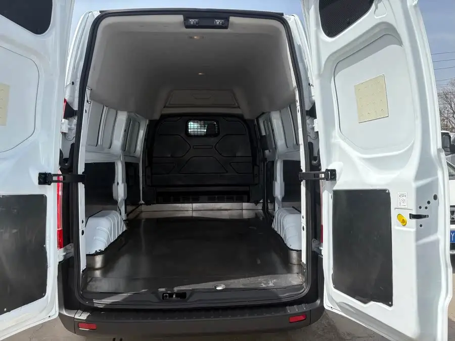 2019 Ford Transit 2.0T Diesel Van Medium Wheelbase Medium Roof 3-Seater National VI