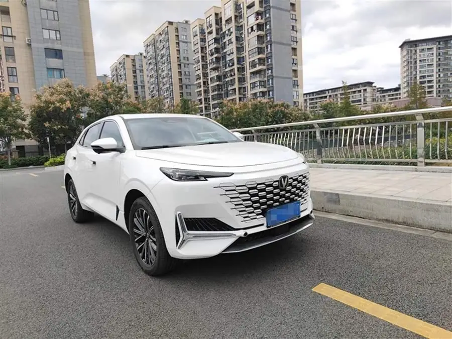 Changan UNI-K 2024 2.0T Two-Wheel Drive Enjoyment Version