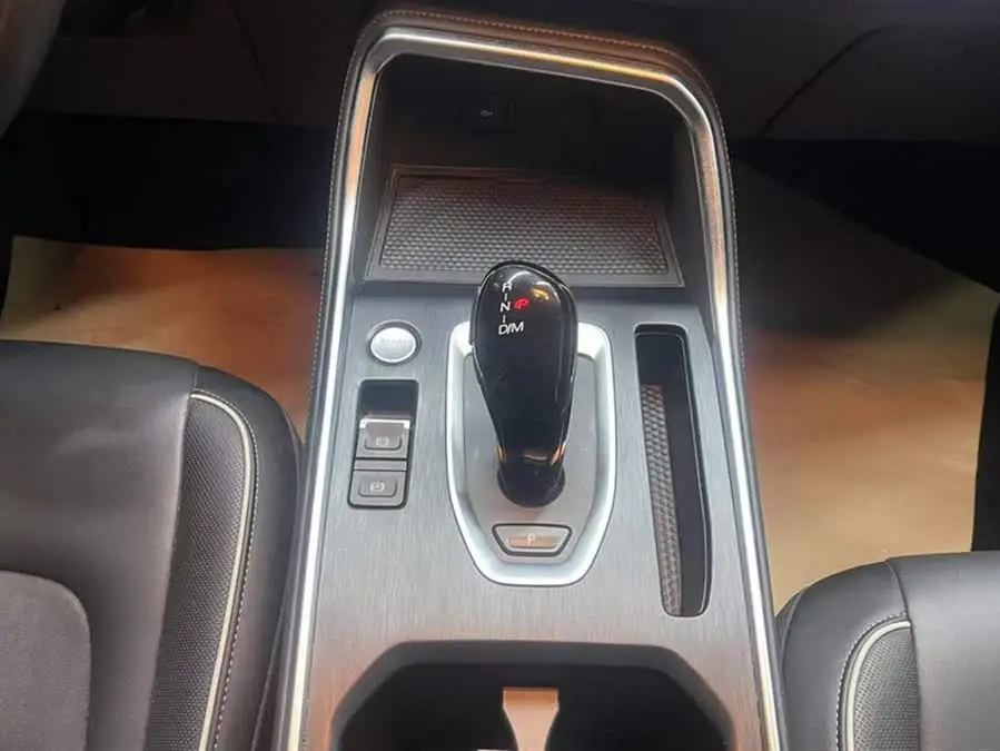 هافال H6 2021 إصدار الاتجاه الوطني 1.5T أوتوماتيكي حضري